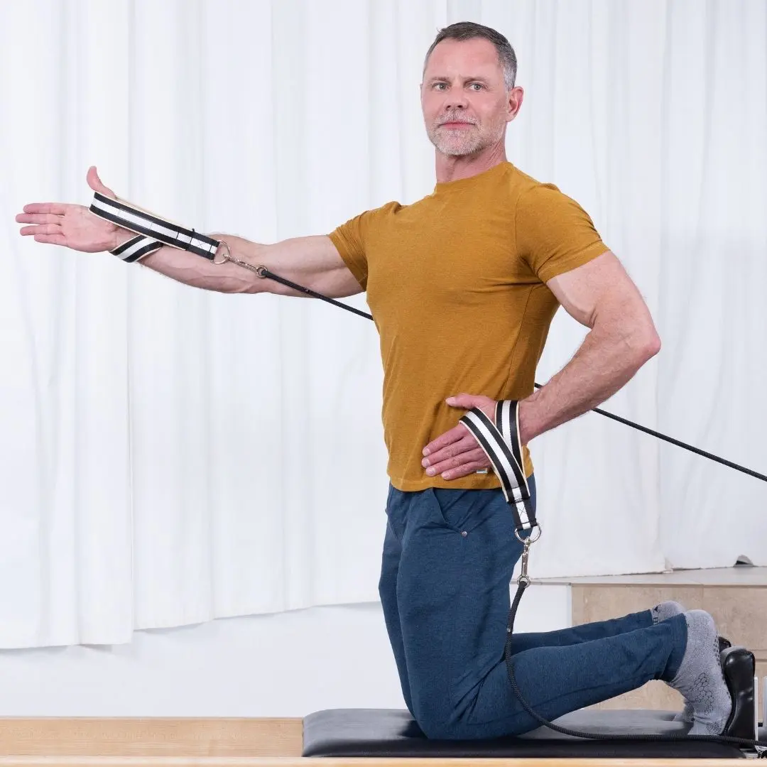 Sean Bergara showing arm workout variations with ELEMENTS Double Loops